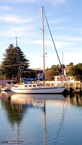 Yacht, Port Fairy, VIC. 